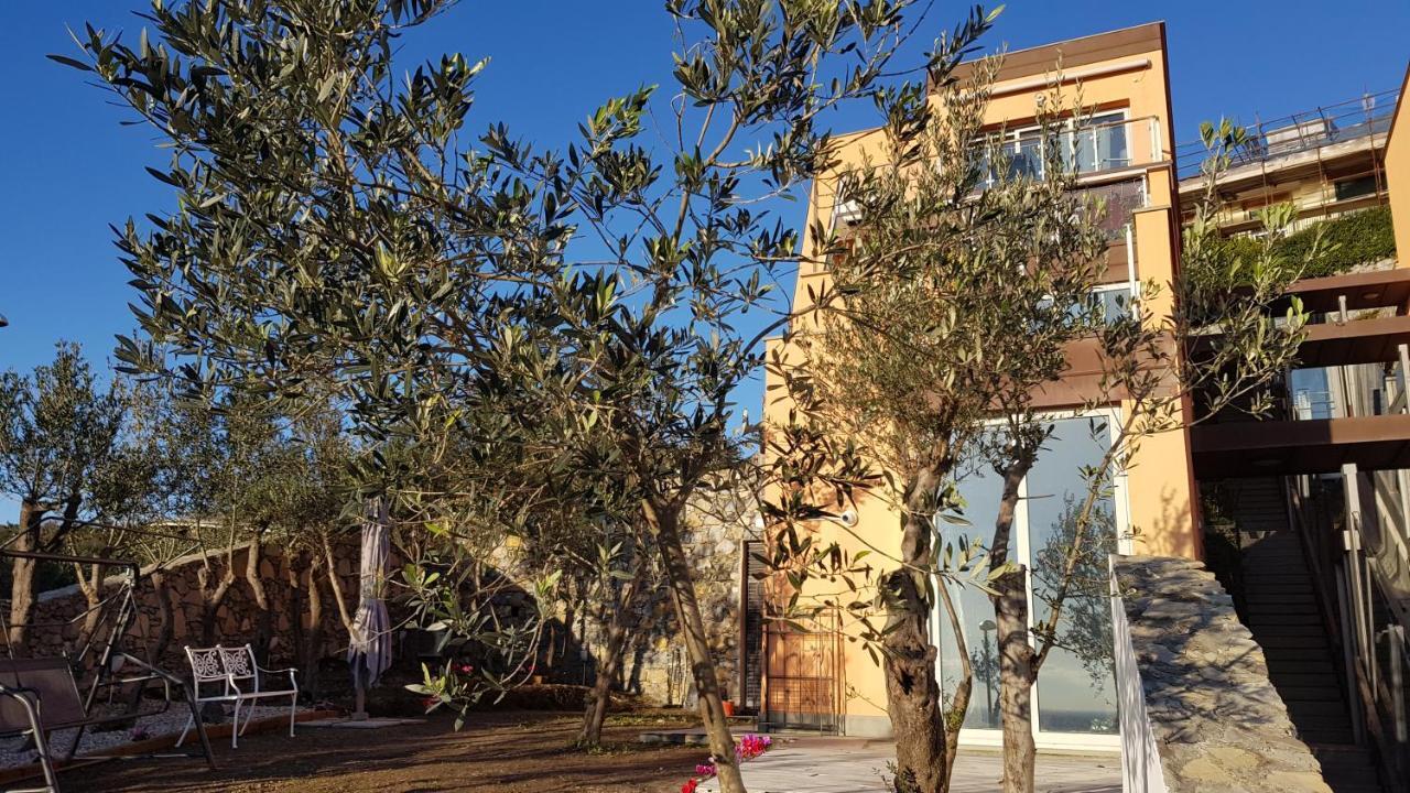 Апартаменты Poggio Degli Ulivi Генуя Экстерьер фото